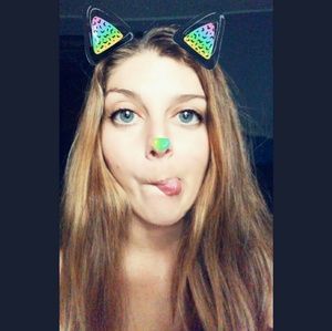 Meet your Posher, Aleta